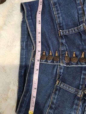 Vince Blue Co High Rise Button Front Denim Shorts Size 5 Dark Wash Raw Hem